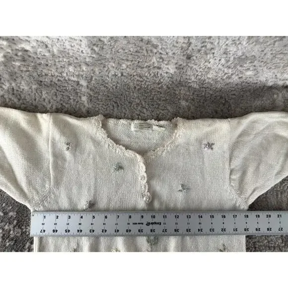 Yarnworks Size S Floral Embroidered Knit Top Ivory Short Sleeve Button - Picture 4 of 7